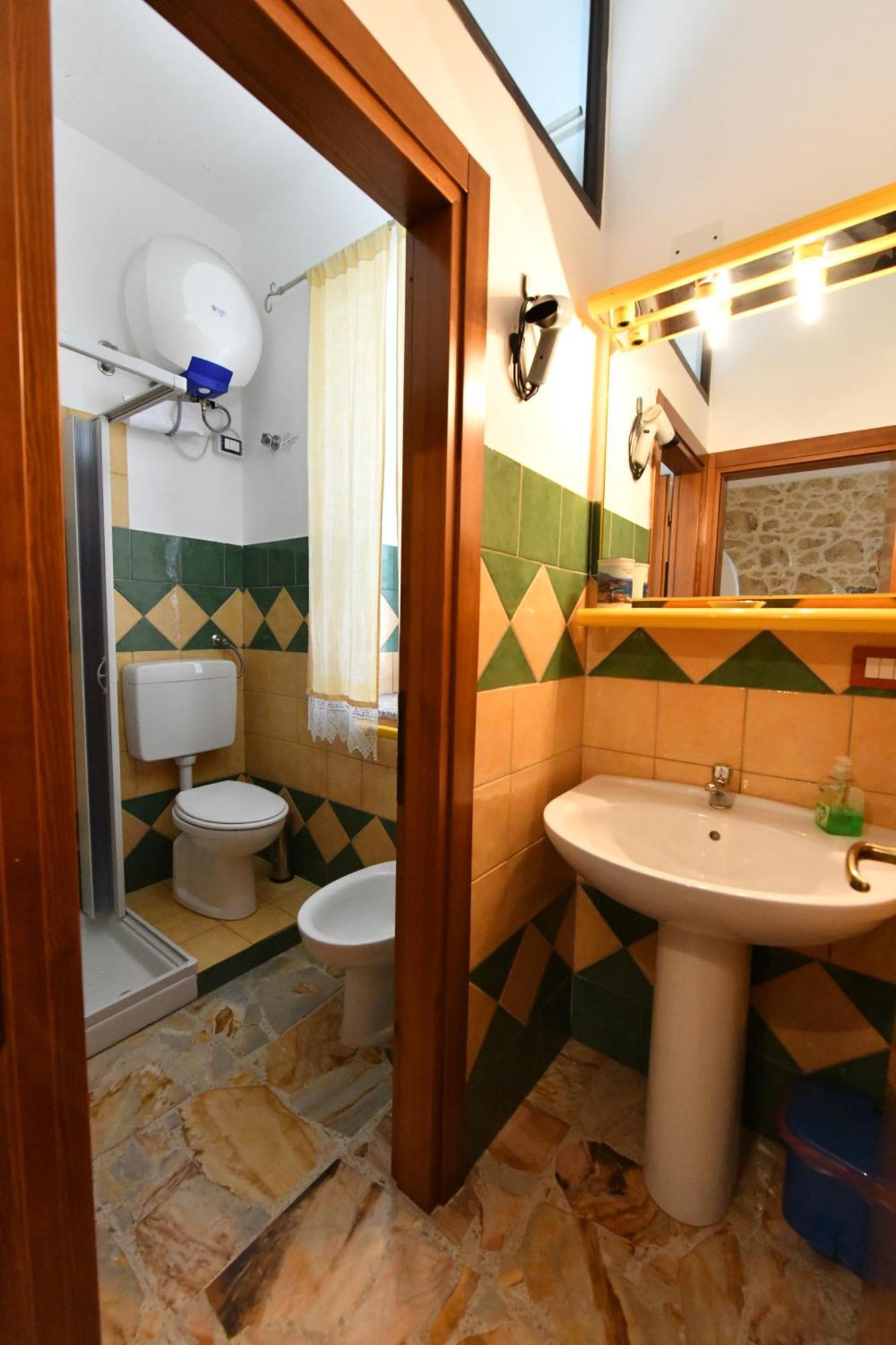 B&B Tredomus Tresnuraghes ภายนอก รูปภาพ