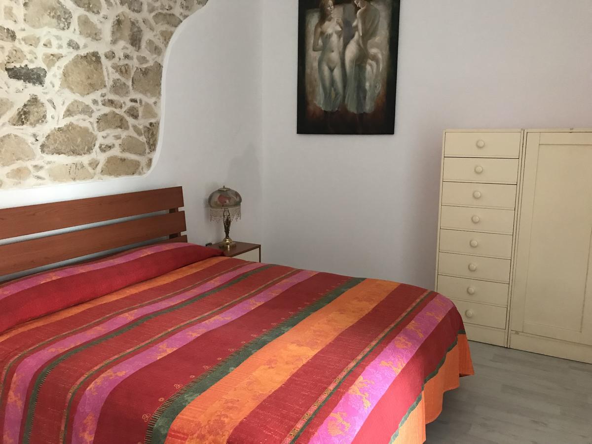 B&B Tredomus Tresnuraghes ภายนอก รูปภาพ