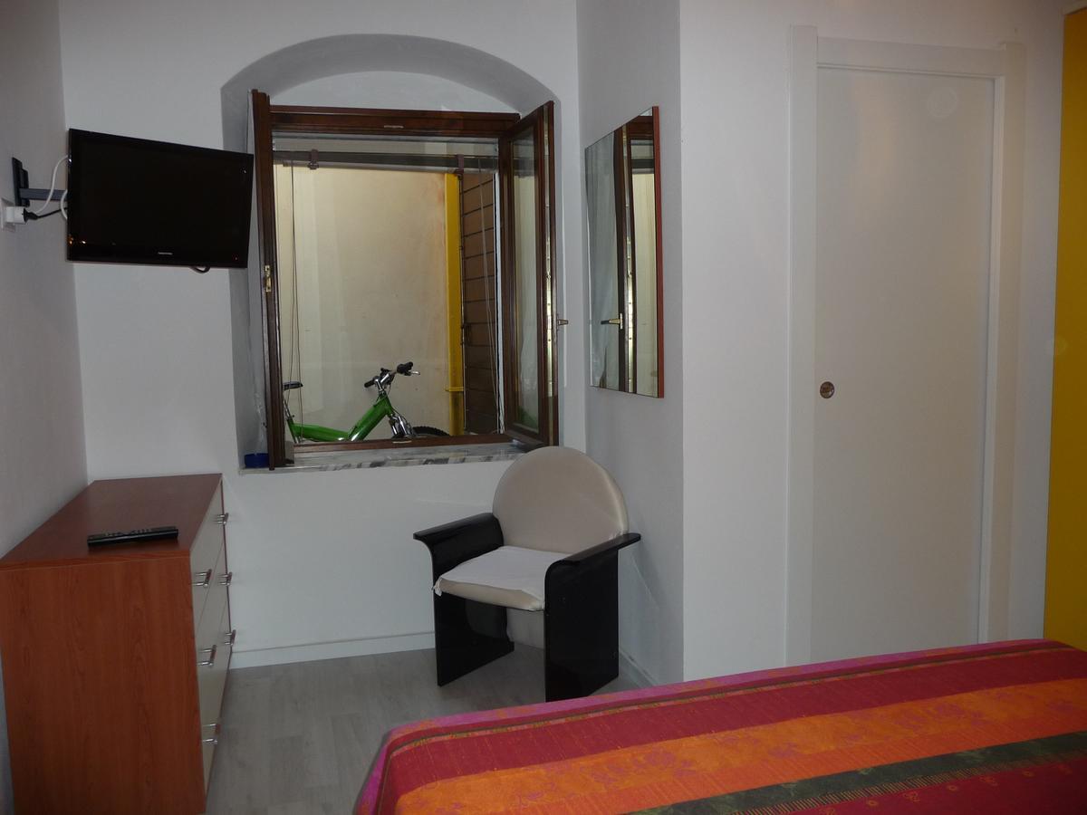 B&B Tredomus Tresnuraghes ภายนอก รูปภาพ