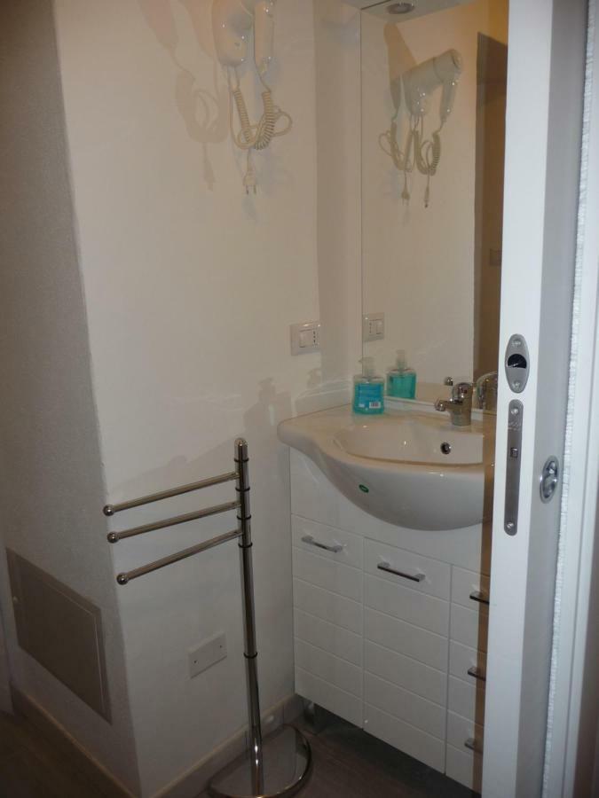 B&B Tredomus Tresnuraghes ภายนอก รูปภาพ